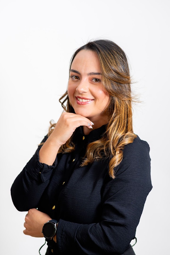 Thais Estevam