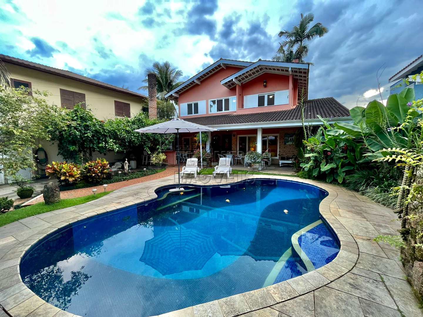 Casa de Condomínio, Praia do Lázaro – Ubatuba/SP | 4104